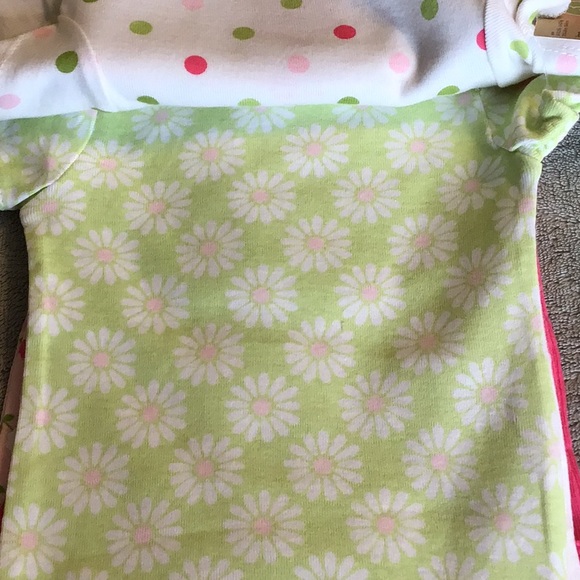 NWT Carter's Five Short Sleeve Bodysuits / Onesies - Picture 4 of 7